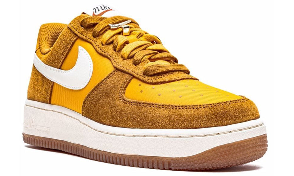 Air Force 1 '07 SE 'First Use - University Gold Gum'
